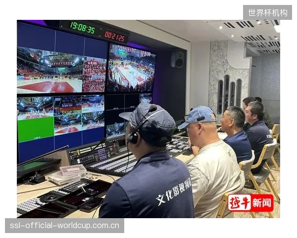为何赛事主办方宁愿投入巨资升级计时系统，而非提升观众的直播体验？
